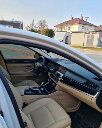 BMW Seria 5 cena 63800 przebieg: 215530, rok produkcji 2014 z Zambrów małe 22